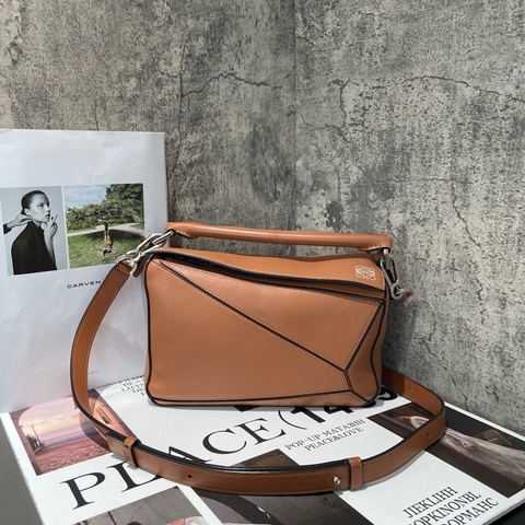 羅意威 Loewe puzzle 焦糖棕 尺寸:24*16cm