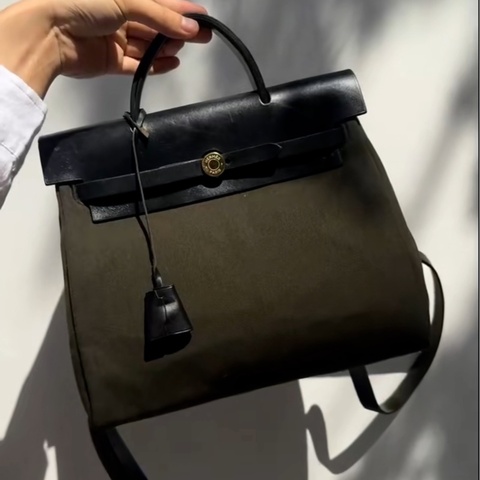 【罕見配色🏝️又酷又成熟✨】愛馬仕 Hermes Herbag31 橄欖綠黑金