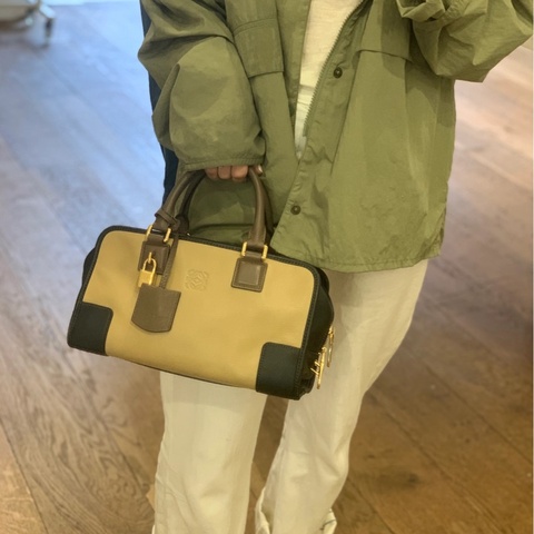 Loewe羅意威🫶🏻 Amazona亞馬遜波士頓手提吐司包小號💕98新💕 尺寸：28*17*13