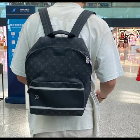 LV路易威登 限量聯名特別發售款 藤原浩 閃電 黑老花 男士雙肩包 98新✨️