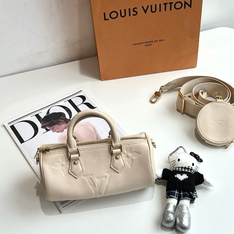 LV 路易威登 PAPILLON BB白色巴比龍斜挎包 芯片