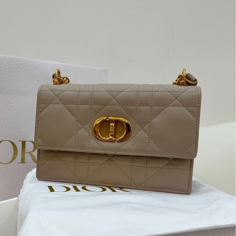 迪奧 Dior Miss Caro 迷你鏈條手袋 奶茶色 金扣羊皮