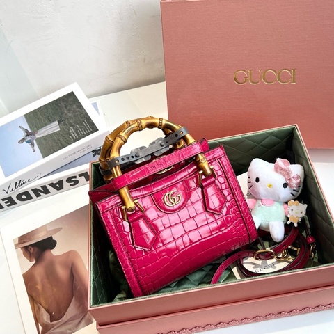 GUCCI 古馳 玫紅色黛安娜斜挎包 底長20