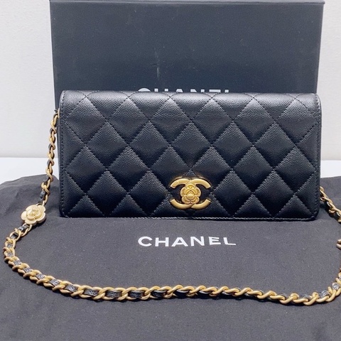 CHANEL香奈兒23k黑金牛皮山茶花woc mini發財包鏈條包，附件：盒 塵袋 尺寸：10.5×22.2×4.5cm