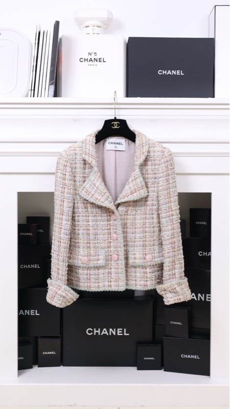 Chanel 13年凡尔赛宫系列粉彩色粗花呢外套