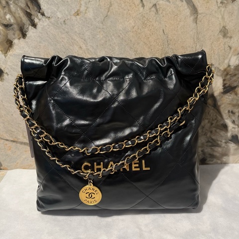 Chanel黑色牛皮金釦22bag 小號