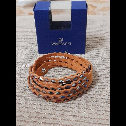 SWAROVSKI 正版全新 水晶磯皮手環 頸環 附上原廠包裝盒 牌價一萬多元 全長41公分 手圍18公分內 請看商品敘述
