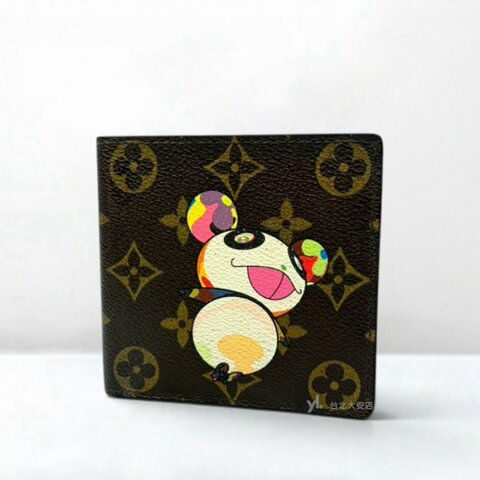 A13452-LV Marco 老花x村上隆限量聯名熊貓對開零錢袋短夾 M61666