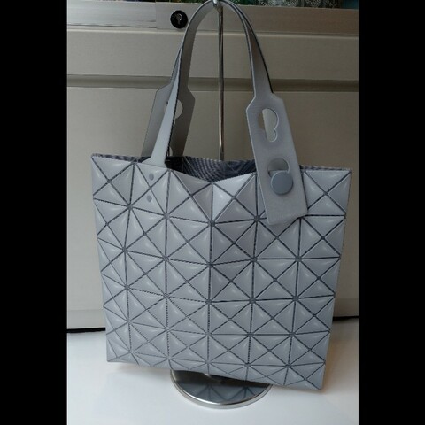 Issey BAOBAO 灰色白點邊托特包 6×6