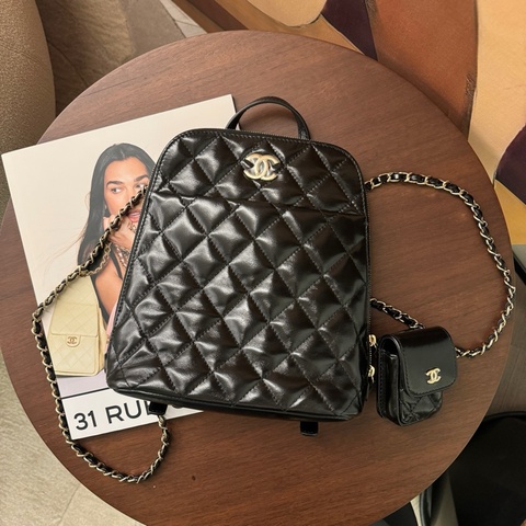 香奈兒/Chanel 22A貝殼包雙肩包手提包 黑色金扣