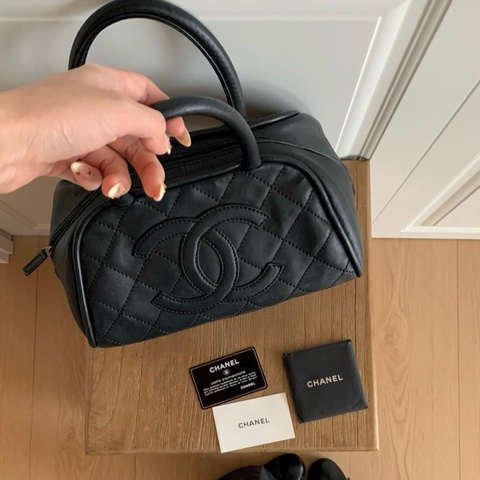 香奈兒/Chanel 黑色牛皮 中古保齡球包/波士頓枕頭包手提包單肩包