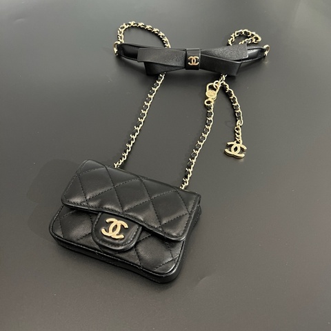 CHANEL 香奈兒 蝴蝶結肩帶金扣小羊皮腰包 黑色