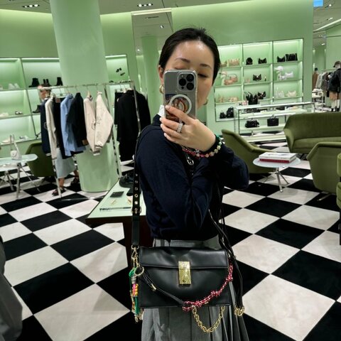 PRADA Soft Sound吊飾 黑色大號翻蓋包 肩背包24.5*19*10  98新配件4吊飾 肩帶 塵袋