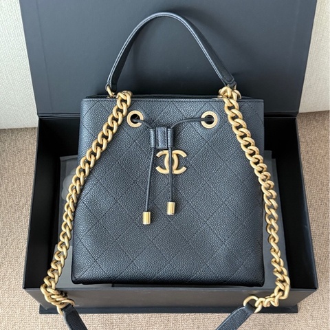 Chanel 香奈兒希臘系列荔枝紋牛皮水桶包30開 可以斜挎 魚子醬牛皮質感耐磨耐造 尺寸20×12cm 配件塵袋