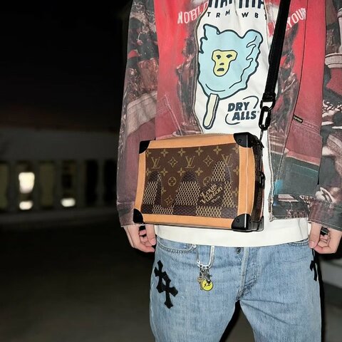 LV nigo聯名soft trunk老花 芯片款25*18*10cm  98新配件塵袋 肩帶
