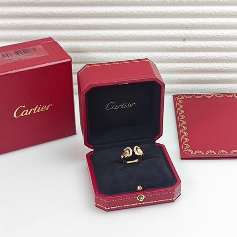 Cartier卡地亞logo戒指 51碼  配件：內外盒子  保卡