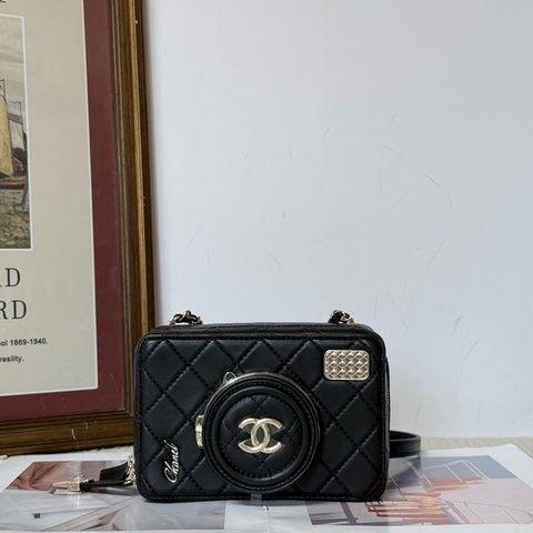 香奈兒Chanel 24s相機包 黑色羊皮菱格相機造型斜挎包