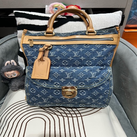 Lv Denim Monogram Flat Shopper 限量版牛仔 M95018
