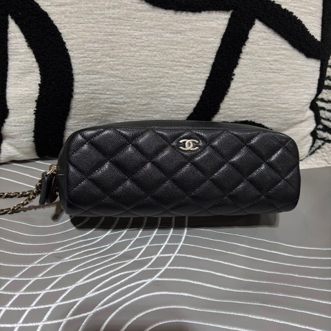 全新 Chanel Caviar Skin Gold Tone Metal Zip Pouch AP3702