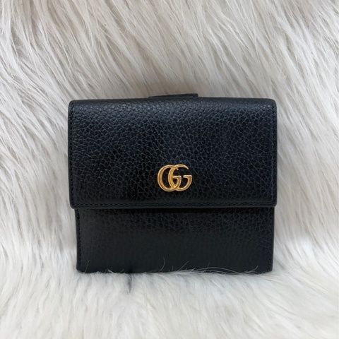 GUCCI 456122 黑牛皮 金釦 對折 短夾