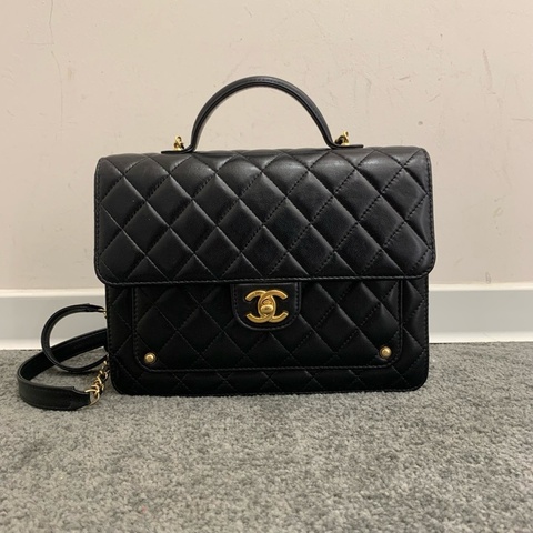 Chanel 香奈兒 黑金羊皮手柄款郵差雙肩包 手提包 芯片款 底長23cm