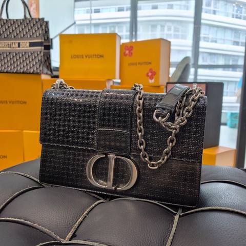 Dior • 經典黑銀藤格紋蒙田30鏈條包 部分帶膜