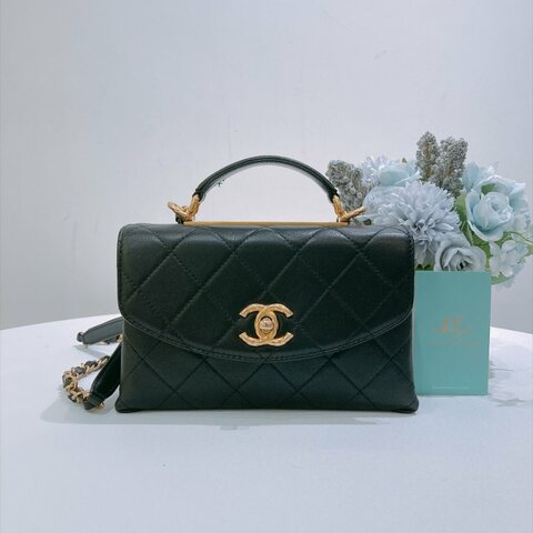 TW4947	Chanel香奈兒迷你翻蓋式連手挽鍊帶包包  Mini Trendy Flap With Top Handle Bag Calfskin Black x GHW