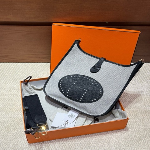99新 Hermes/愛馬仕 Evelyn伊芙琳29 k刻帆布稀有超少見的熊貓配色