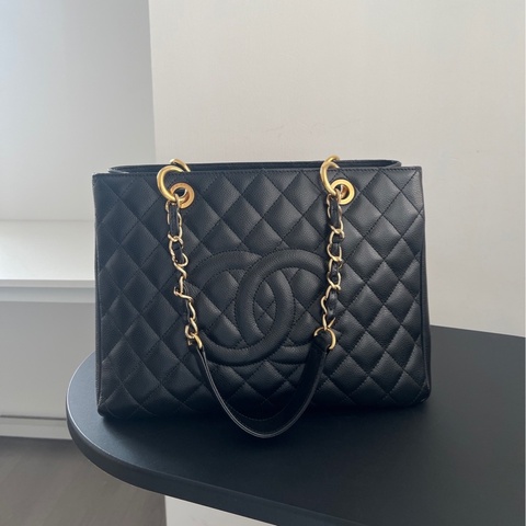Chanel香奈儿黑金GST單肩包，20開無卡