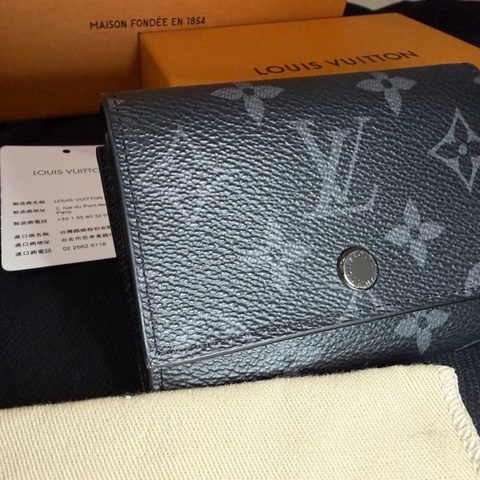Louis Vuitton 專櫃熱銷 Victor 錢包 / 黑花三折短夾（全套配件齊）
