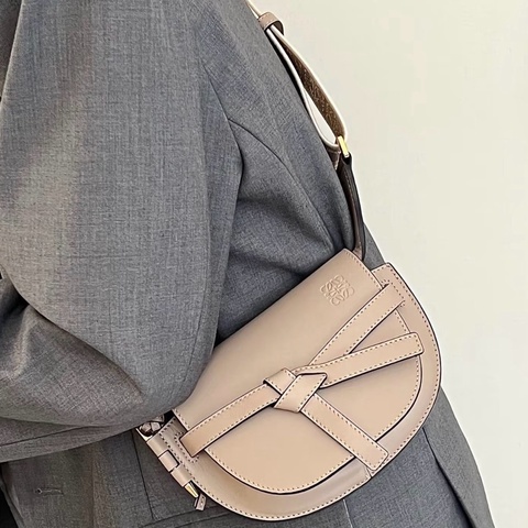 ✨Loewe羅意威｜粗肩帶 gate dual mini 燕麥色｜99新