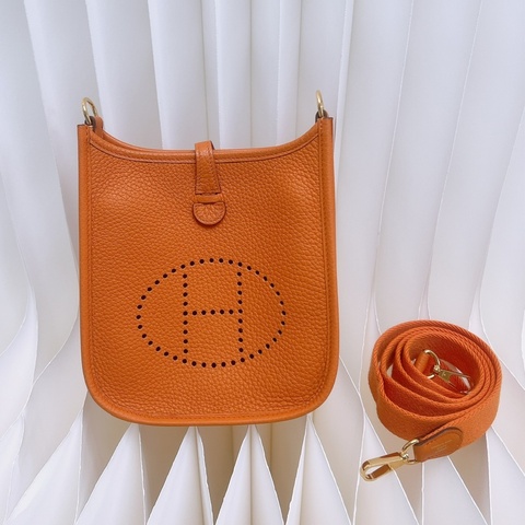 Hermes mini evelyne 伊芙琳橙色金釦 W