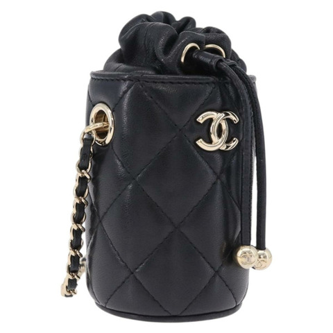 香奈兒 (CHANEL) 絎縫鏈條肩包，羊皮材質，黑色，金色雙C標誌，正品編號 193920SAM