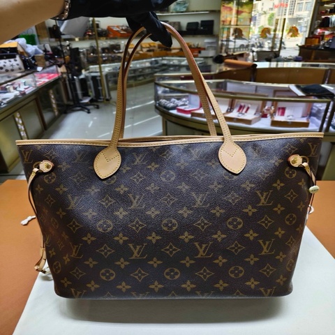 LV 路易威登老花neverfull 中號購物袋 玫紅色內里