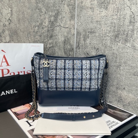 chanel 藍色流浪 中號 26開 金扣鐳射