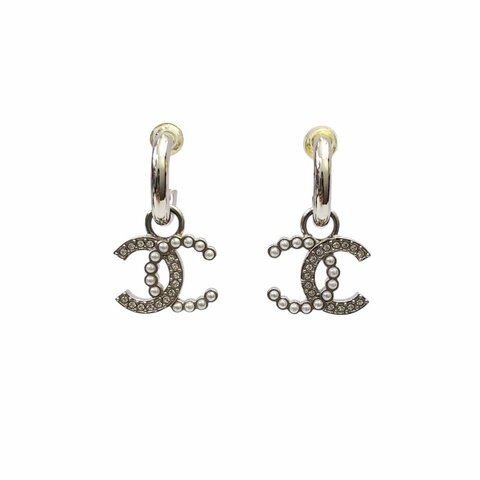 不議價 【全新 未使用品】  Chanel  CC 珍珠吊墜耳環