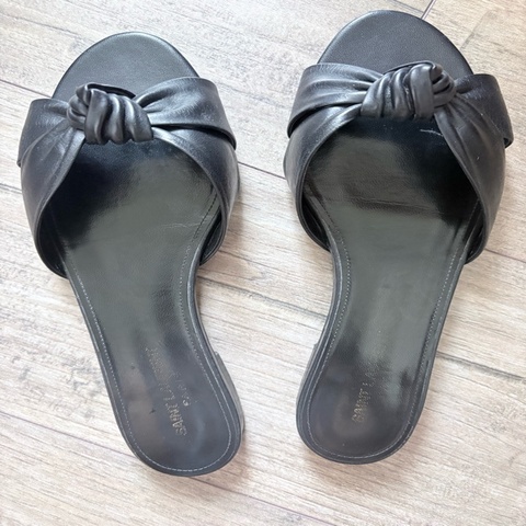 SAINT LAURENT 蝴蝶結平底涼鞋