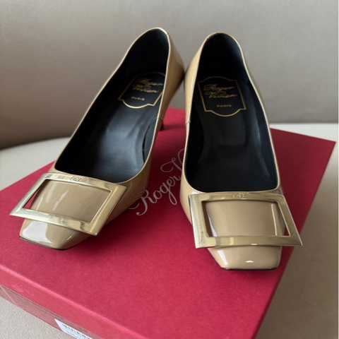Roger Vivier 方扣高跟鞋 大象灰35.5碼 未使用