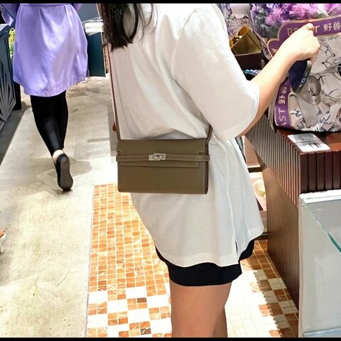 Hermes愛馬仕 kelly long大象灰銀扣長款錢包 99新✨️