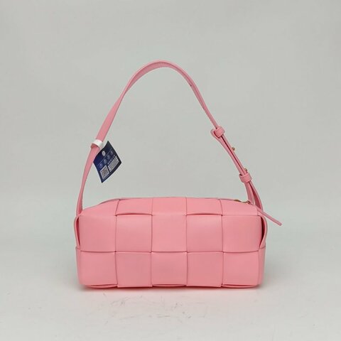 BOTTEGA VENETA CassetteBrick腋下包小號粉色羊皮革金扣肩背包