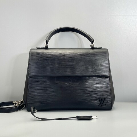 Louis Vuitton cluny 中號黑色水波纹