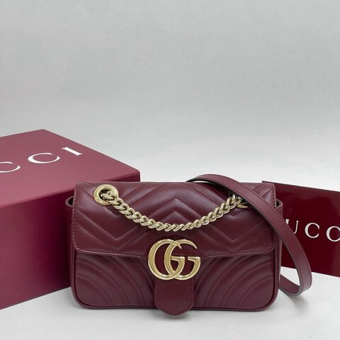 GUCCI GG MARMONT 肩背包 小號