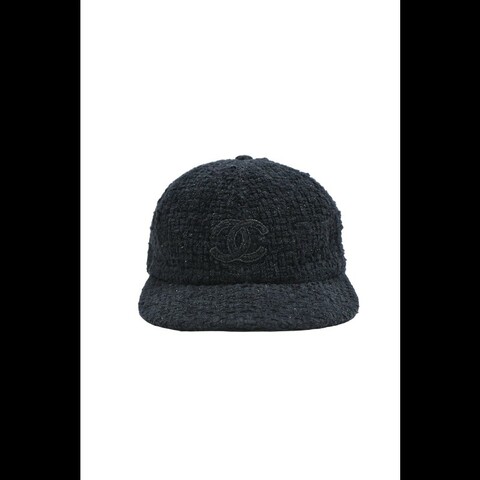 Chanel 黑色粗花呢CC鸭舌帽