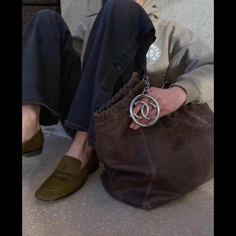 Chanel 黑銀大logo 單肩tote 子袋在 小號