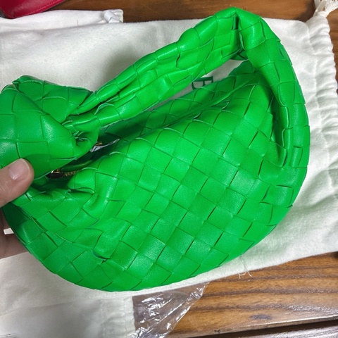 Bottega Veneta 葆蝶家 綠打結包