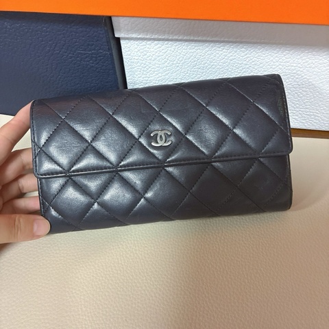 Chanel  香奈兒 黑銀CF錢包