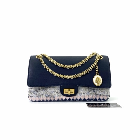 CHANEL 2.55 bag 藍色小牛皮×針織雙蓋鏈包 A37586(23開）