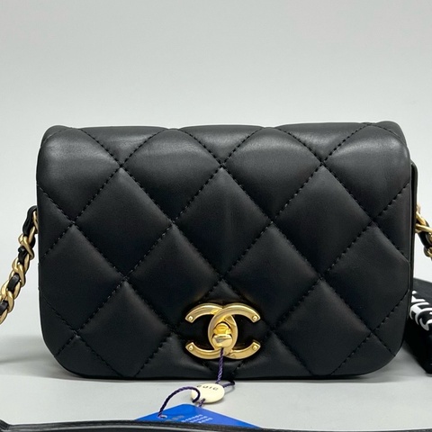 Chanel 香奈兒 黑色牛皮菱格金扣豆腐包 鐳射30開 尺寸18×12 附件：塵袋