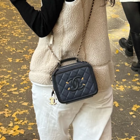 💎Chanel香奈兒｜ vanity case 黑金荔枝皮相機包｜98新27開