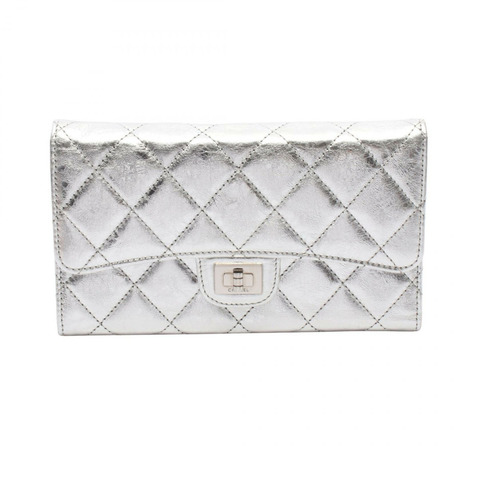 香奈兒 2.55 Matelasse Metallic Tri-fold long Wallet Purse leather Silver Used CC